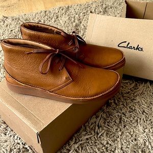 Mens size 9.5 Clark’s dress boots